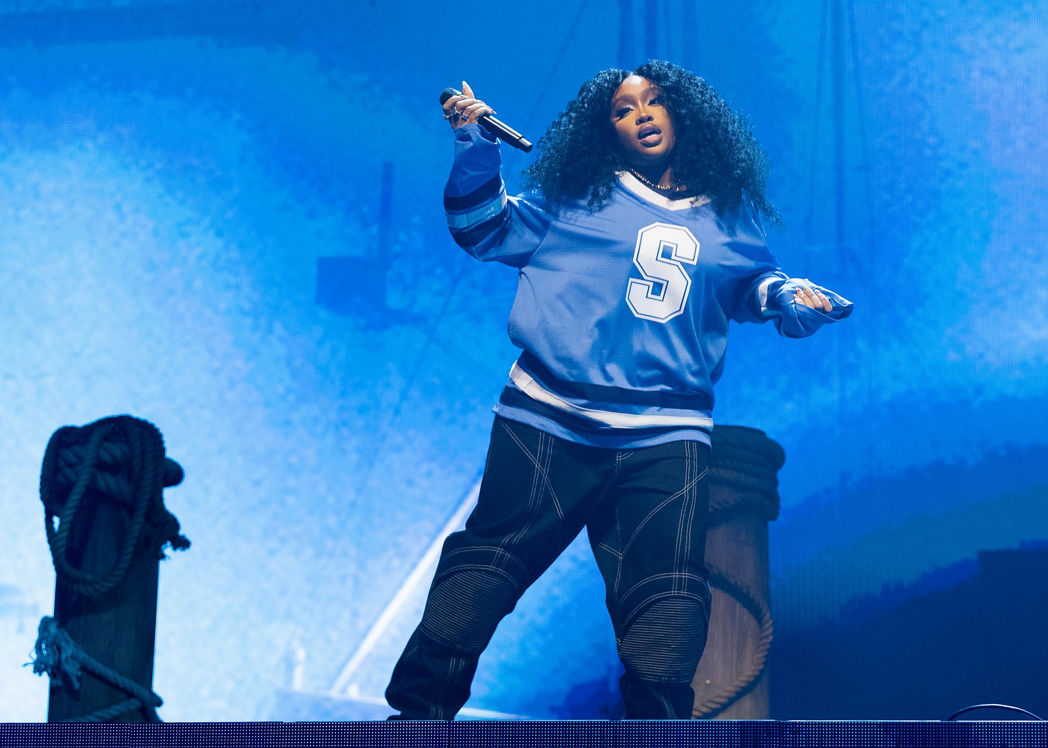 SZA Flaunts It All In New SKIMS Campaign