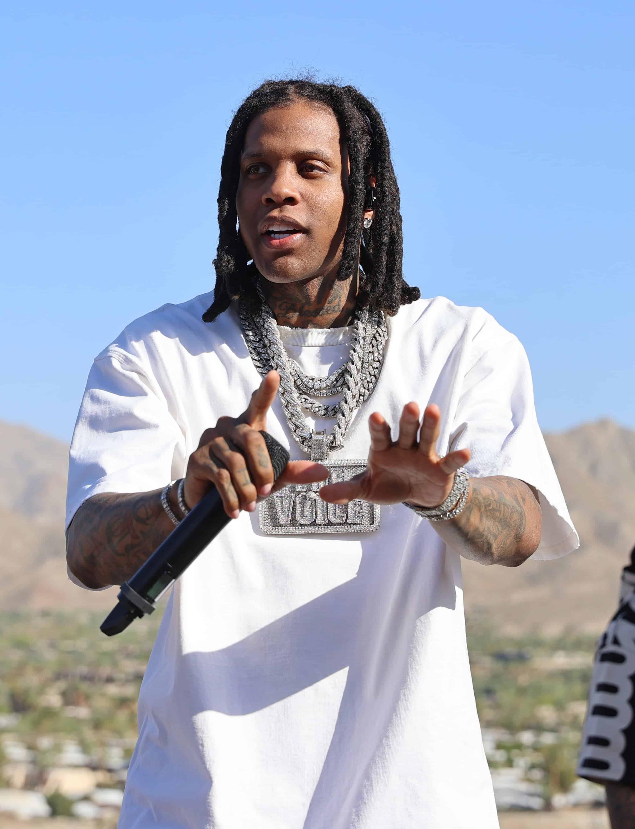 Lil Durk Gifts Homeless Man Hotel Room, Money, And Phone After Viral Video Of Him Supporting 'All My Life'