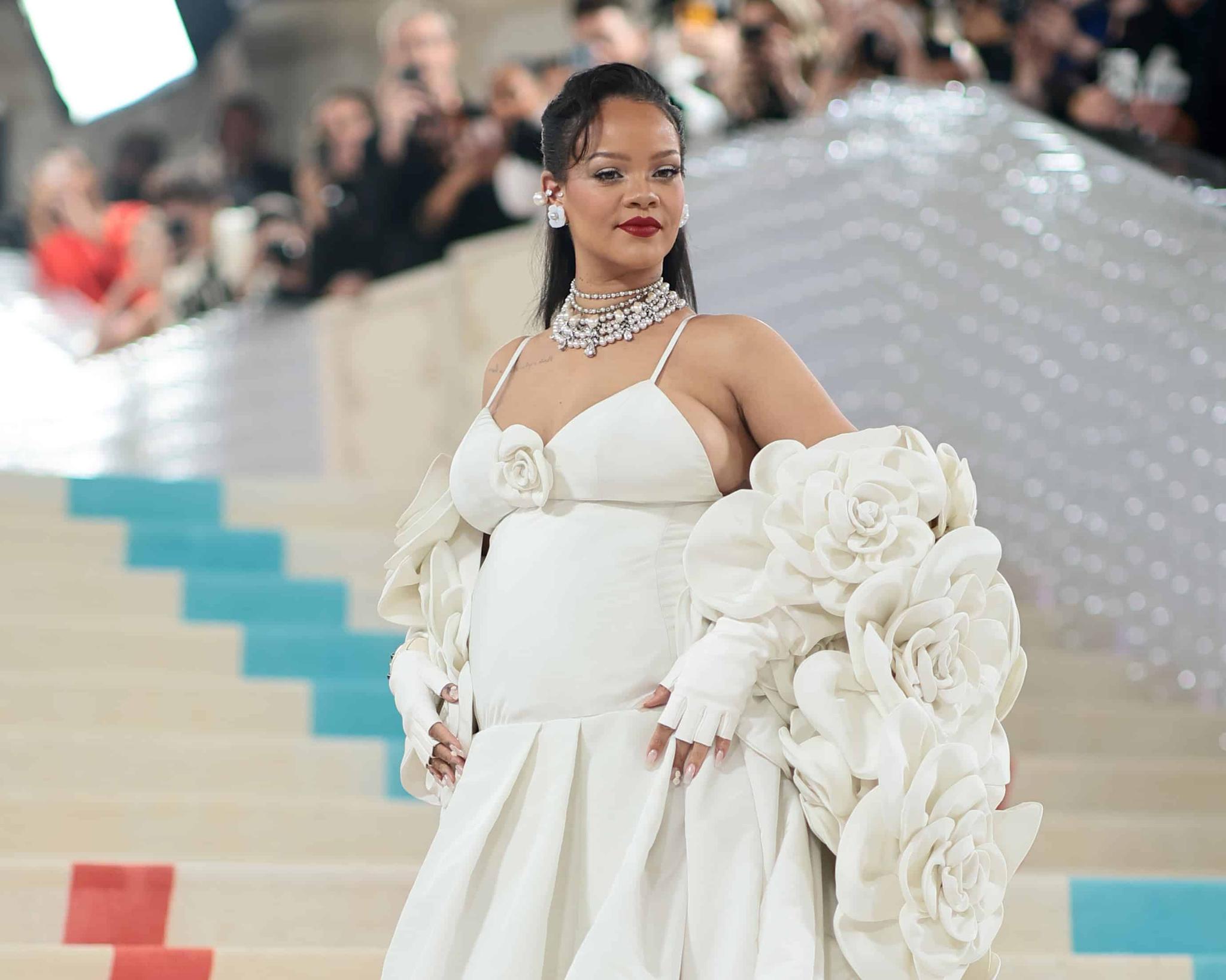 Rihanna Bares It All In New Maternity Photoshoot