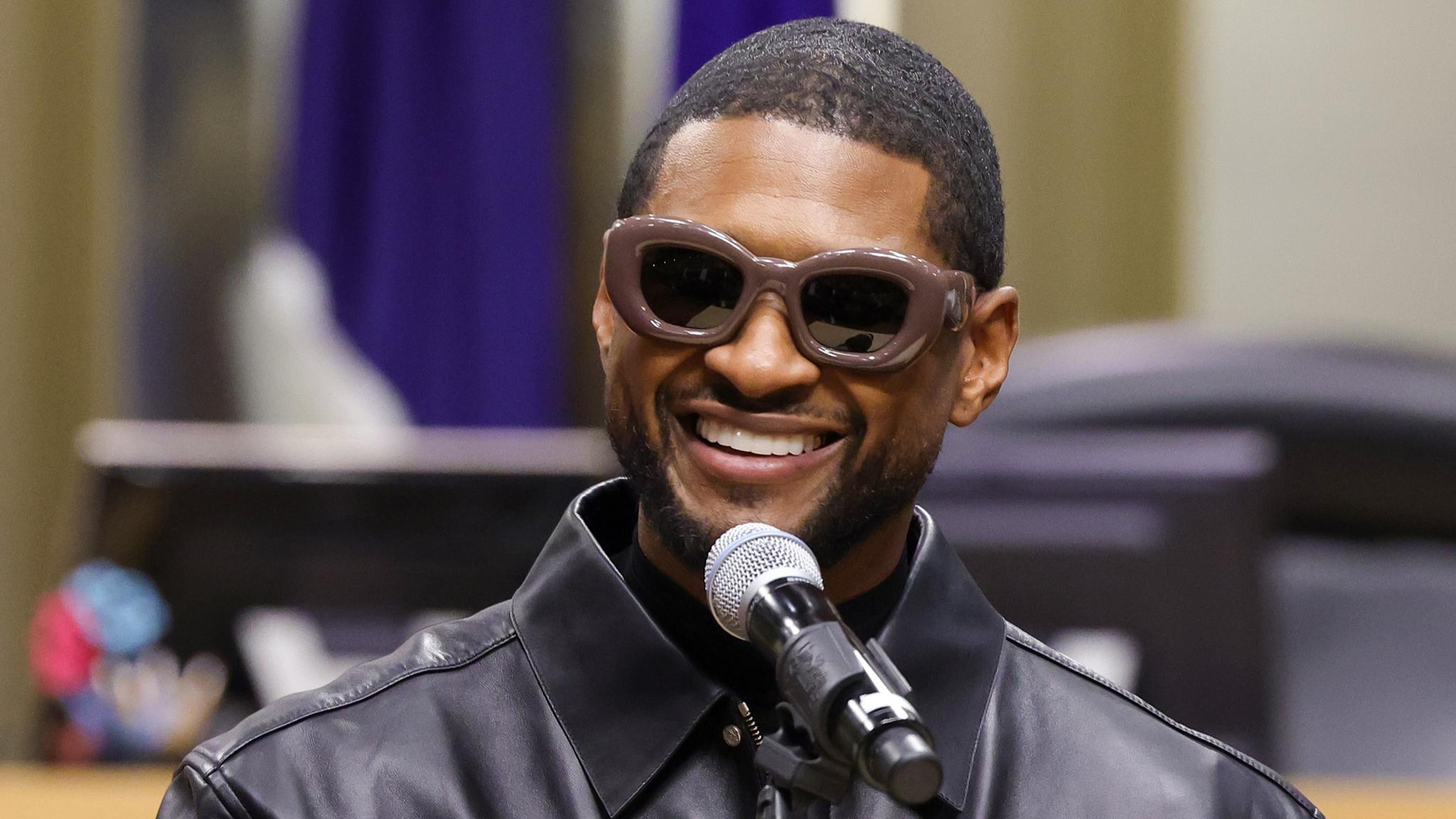 Usher Partners With Kim Kardashian’s SKIMS As Latest Underwear Star