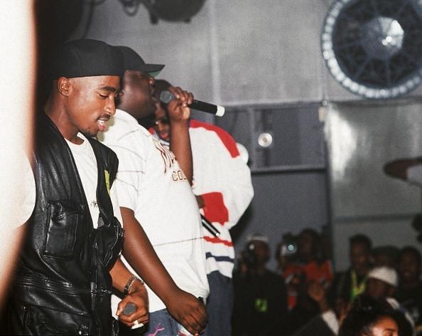 Photographer Discovered A Never Before Seen Picture Of Biggie & Tupac!