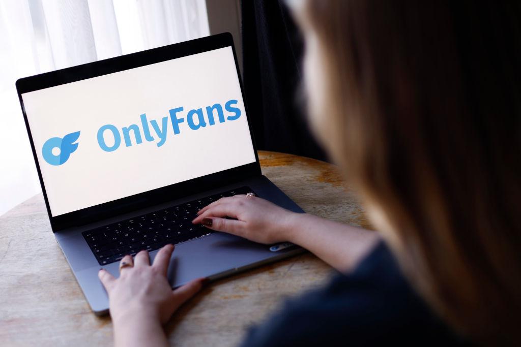 New Report: OnlyFans Tops DoorDash, Instacart As The Most Profitable Side Hustle