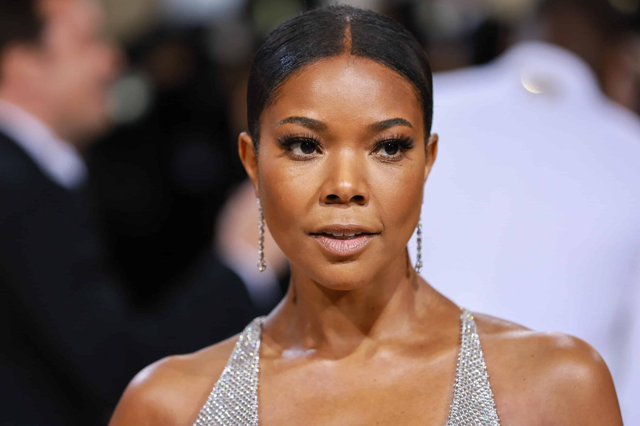 Gabrielle Union Drives The Internet Crazy Showing Off Toned Abs & Body: 'Finding My Light'