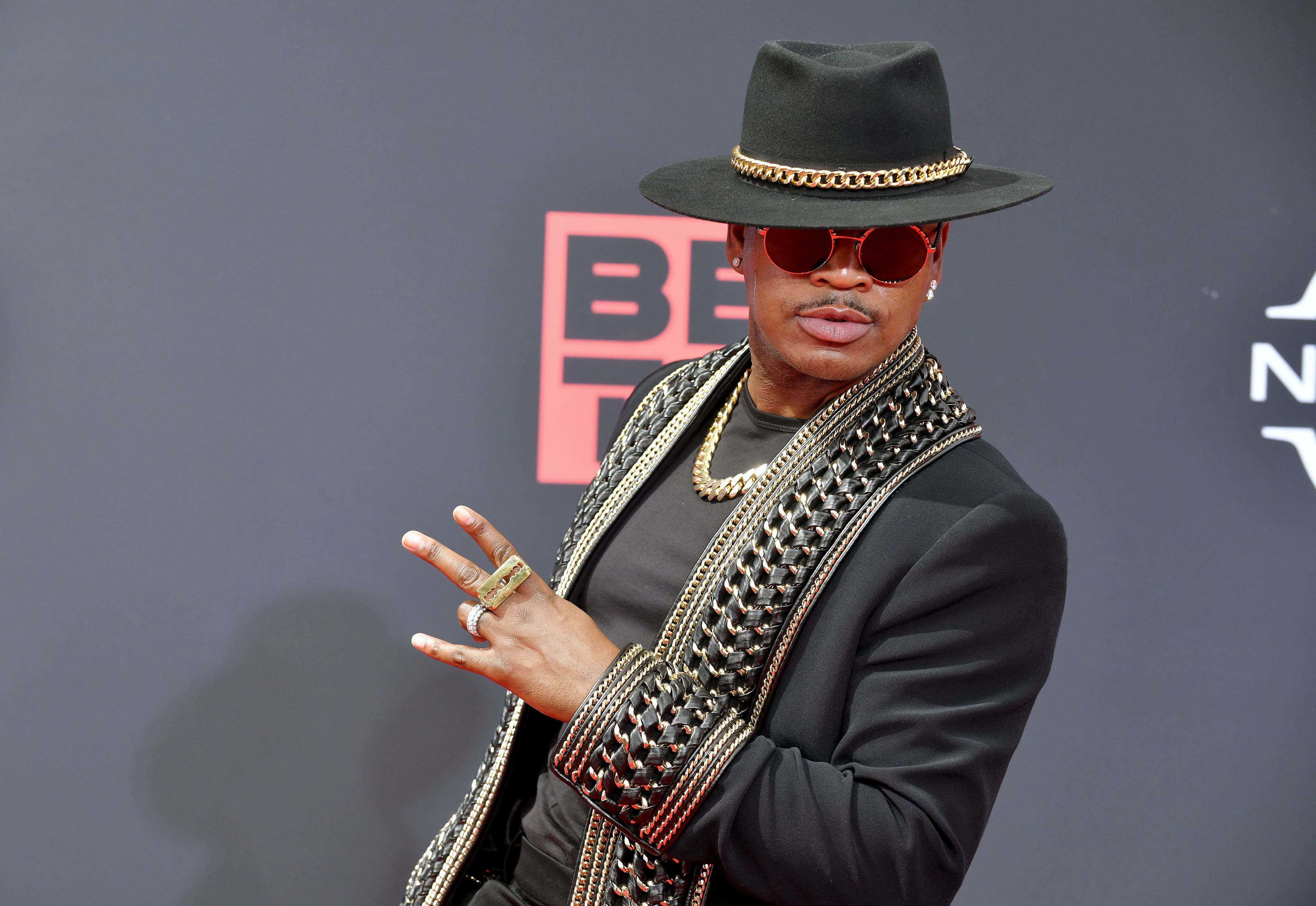 Ne-Yo Says He's Enjoying Being Single, Encourages 'Normal' Women To Slide In His DM's